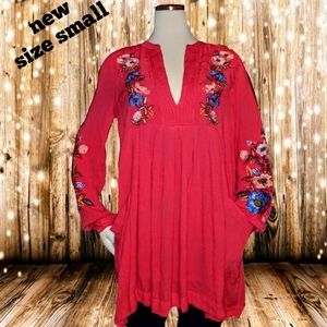 Free people top/tunic - beautiful small